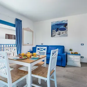 https://riva-guest-house-los-abrigos.in-canary-islands.com