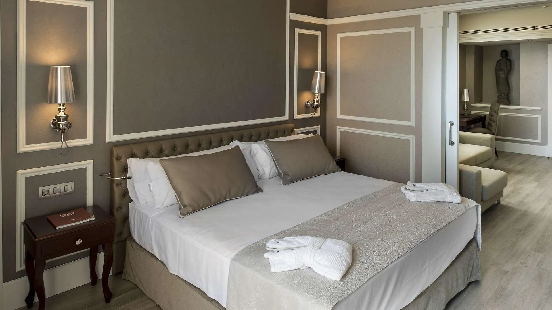 ****  Catalonia Passeig De Gracia 4* Sup Hotel Barcelona Spain